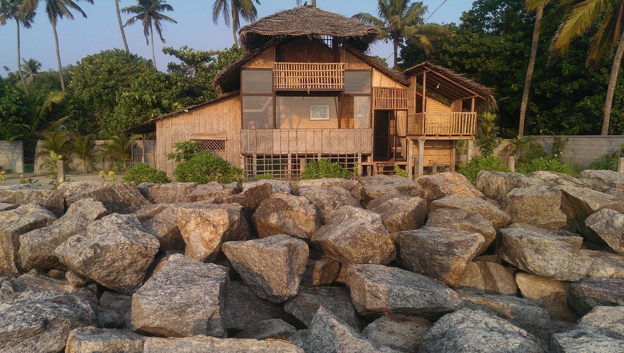 Colonels Beach Villa Alappuzha Exterior photo