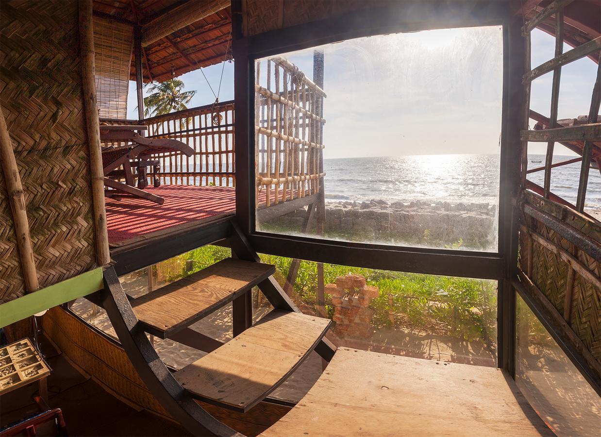 Colonels Beach Villa Alappuzha Exterior photo