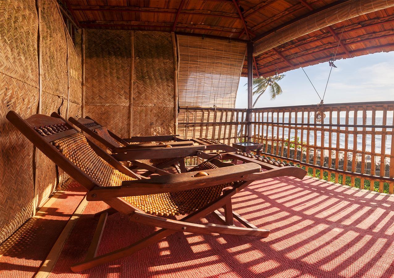 Colonels Beach Villa Alappuzha Exterior photo